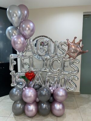 Decoración de globos - Felices 15